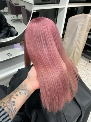 ロング カラー 艶髪ハイトーン 💎yuuki💎のヘアスタイル