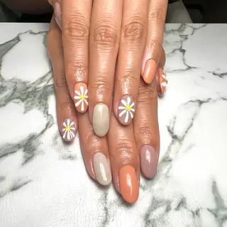 ネイル 中野 優香のネイルデザイン