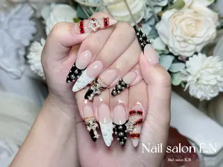 ネイル E.N🦋 長さ出し/持ち込みのネイルデザイン