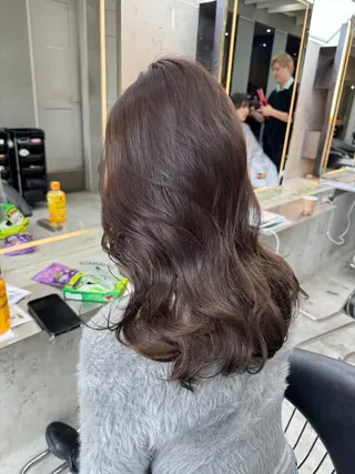 ミディアム カラー レイヤーカット /透明感カラー西田のヘアスタイル