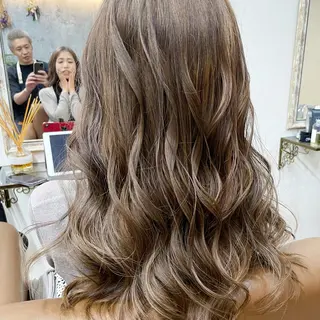 カラー TOWA 野村　コウダイのヘアスタイル