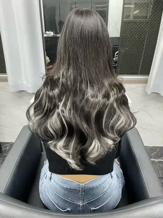 ロング カラー Ria OSAKA　梅田所属・マリカ🦋韓国 ハイトーン/エクステのヘアスタイル