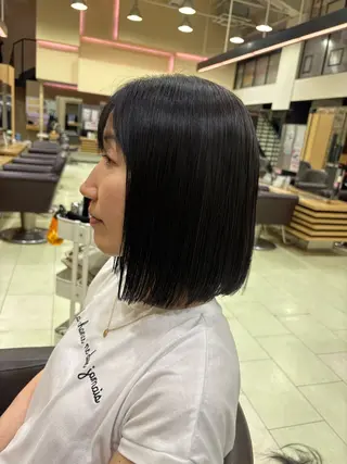 ミディアム フェザーパーマ🪶 シャドウ/ジュンエイのヘアスタイル