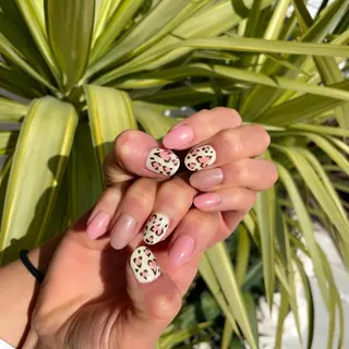 ネイル es nailのネイルデザイン