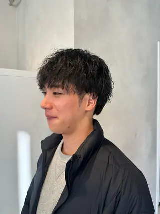 ショート パーマ メンズ 渋谷レイヤーカット/ 暖色艶カラー🩵高橋のヘアスタイル