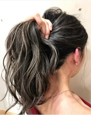 ロング カラー パーマ ヘアアレンジ メンズ キッズ ネイル マツエク・マツパ 酸性ストレート 髪質改善大槻勇樹のヘアスタイル