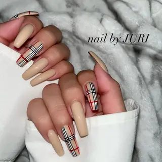 ネイル NEO Beauty Salon所属・𝐍𝐄𝐎 𝐉𝐔𝐑𝐈のネイルデザイン