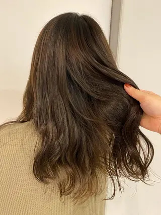 ミディアム dipty MOILA所属・辻 貴音のヘアスタイル