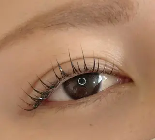 マツエク・マツパ Praise所属・Praise まりこのマツエク・マツパデザイン