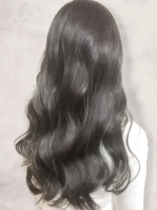 カラー ロング グレージュカラー✨ 藤生 和宏のヘアスタイル