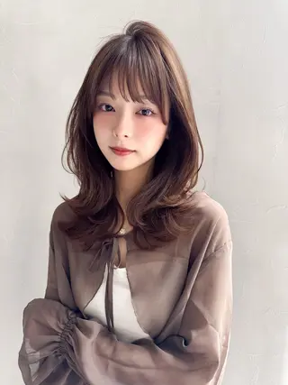 セミロング カラー 宮本 聖希のヘアスタイル