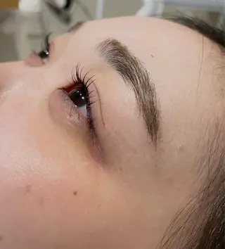 マツエク・マツパ Dealo京橋店所属・シノ🌿 / Dealo京橋店のマツエク・マツパデザイン