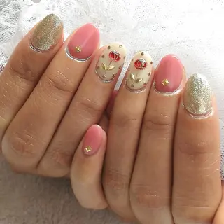 ネイル 柴崎 美幸のネイルデザイン