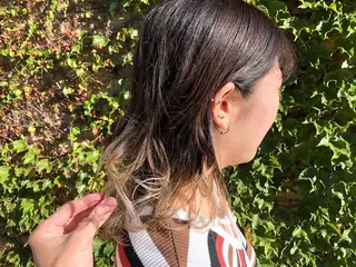 セミロング カラー 髪ふうせん所属・伊藤 光のヘアスタイル