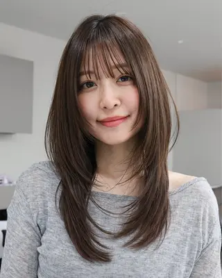 セミロング 後藤 愛美/レイヤーカットのヘアスタイル