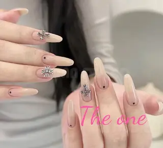 ネイル THE　ONE栄店所属・Theone栄店 川原のネイルデザイン