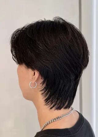 ショート パーマ メンズ 渋谷レイヤーカット/ 暖色艶カラー🩵高橋のヘアスタイル