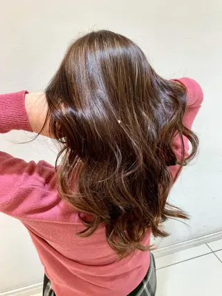 ロング カラー 金澤 夏海のヘアスタイル