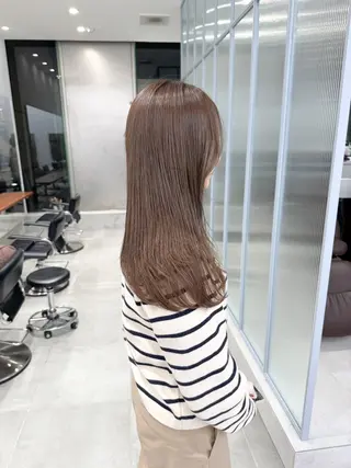 ロング カラー ひかり／ベージュ ／似合わせカットのヘアスタイル