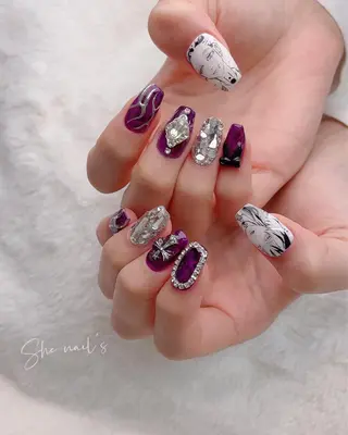 ネイル Blushオーナー Shiinaのネイルデザイン