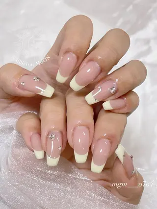 MoON...❤︎ MeGuのネイルデザイン