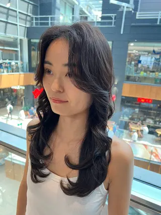 セミロング カラー 舟橋 瑞稀のヘアスタイル