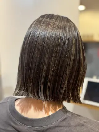 ミディアム MIA スタイリストのヘアスタイル