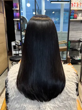 ロング カラー youres hair 髪質改善トリートメント&ヘッドスパ新宿三丁目店所属・小林春月 /新宿美容師のヘアスタイル