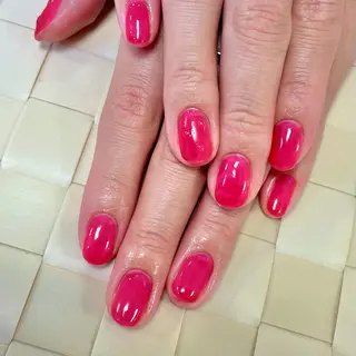 ネイル e+LUCIA NAIL関内店所属・花岡 佑紀のネイルデザイン