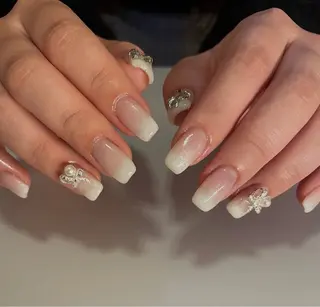 ネイル Nailsalon Olu所属・ネイリスト Nanaのネイルデザイン