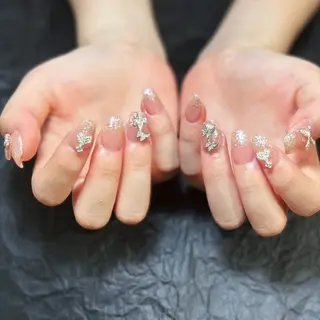 ネイル DIAMOND 💦のネイルデザイン