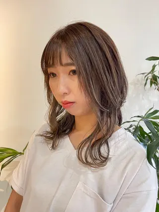 セミロング カラー 【AMANEQ】 yuka🦋のヘアスタイル