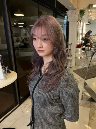 ロング Hanaka🐈‍⬛ 海外×ニュアンスのヘアスタイル