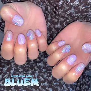 ネイル BLUEM なな🐶のネイルデザイン