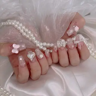 ネイル -ému- k.oのネイルデザイン