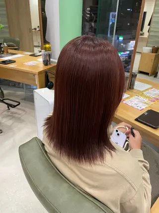ミディアム カラー 謝花 萌のヘアスタイル