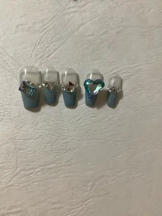 ネイル pink ladyサロン所属・べ にのネイルデザイン