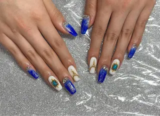 ネイル VIERU 🌈🎀💖のネイルデザイン