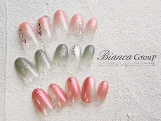 ネイル BIANCA Ouchidaのネイルデザイン
