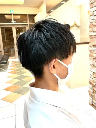 ショート 新籾 尚哉のヘアスタイル