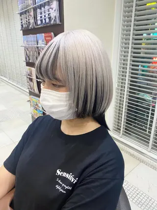 ショート 池田凛/ ハイトーンカラーのヘアスタイル