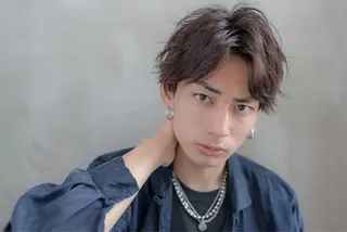 ショート カラー パーマ メンズ fifth JINGUMAE所属・波巻きスパイラルパー マ/シャドウパーマ駿のヘアスタイル