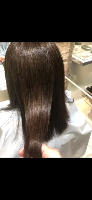 セミロング 酸性ストレート特化× 艶髪師/及川のヘアスタイル