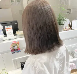 ミディアム カラー 矢幡 栞菜のヘアスタイル