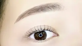 アイブロウ herme所属・herme ayanoのマツエク・マツパデザイン