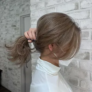 セミロング カラー she2.shinjuku所属・takumi Hのヘアスタイル