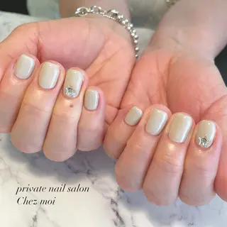 ネイル KOMINE TOMOKOのネイルデザイン