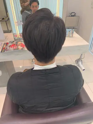 ショート カラー パーマ メンズ ハイトーンカラー🤍 山下 優華のヘアスタイル