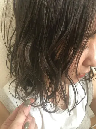ミディアム カラー classic 新横浜所属・大人girly🛋️ 🤍yukakoのヘアスタイル