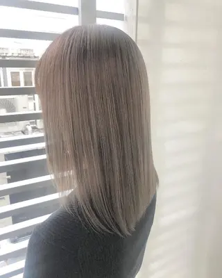 ミディアム カラー 韓国🇰🇷レイヤー 映える顔周り🩷のヘアスタイル